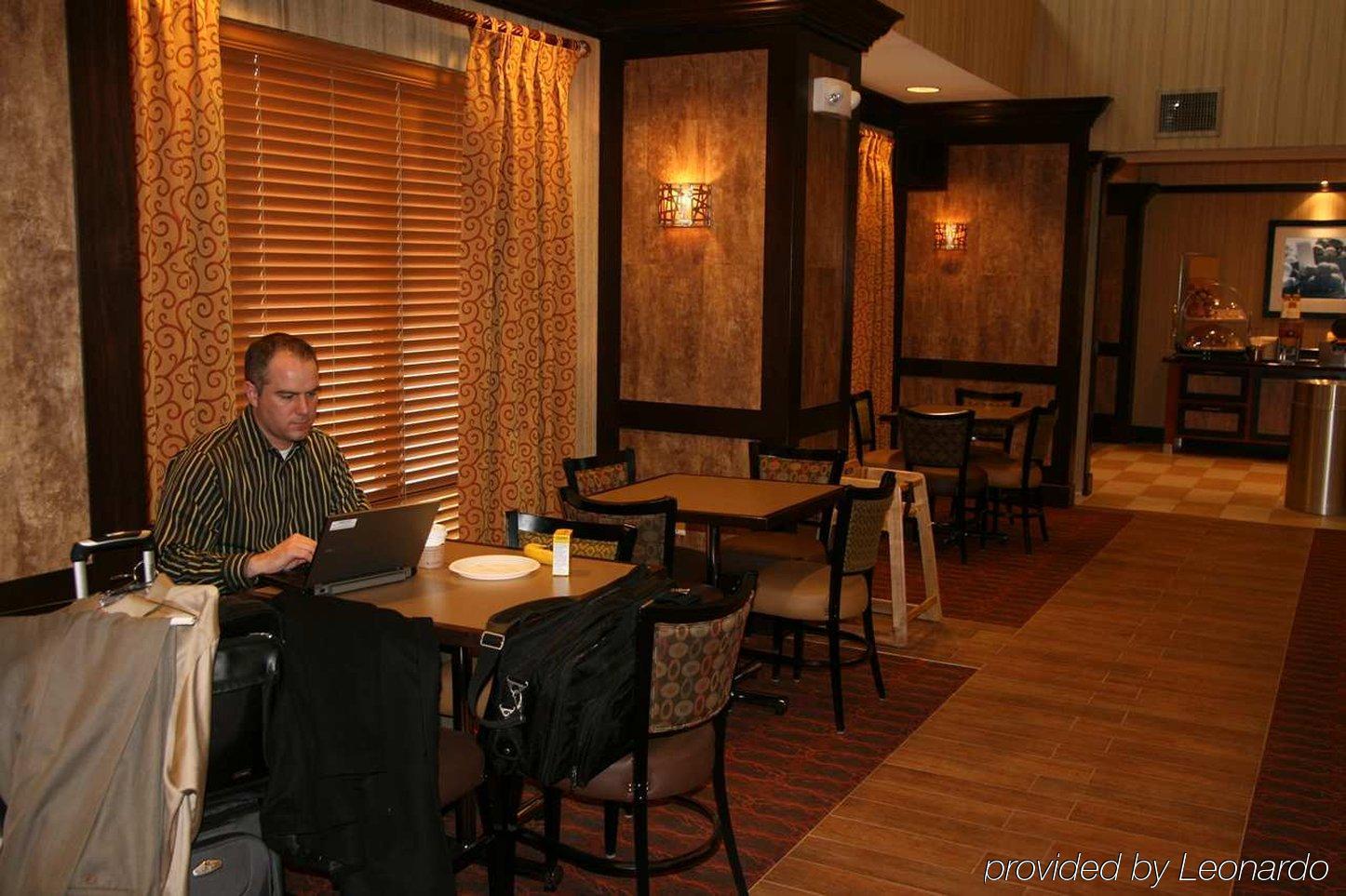 Hampton Inn & Suites New Castle, Pa Restaurante foto